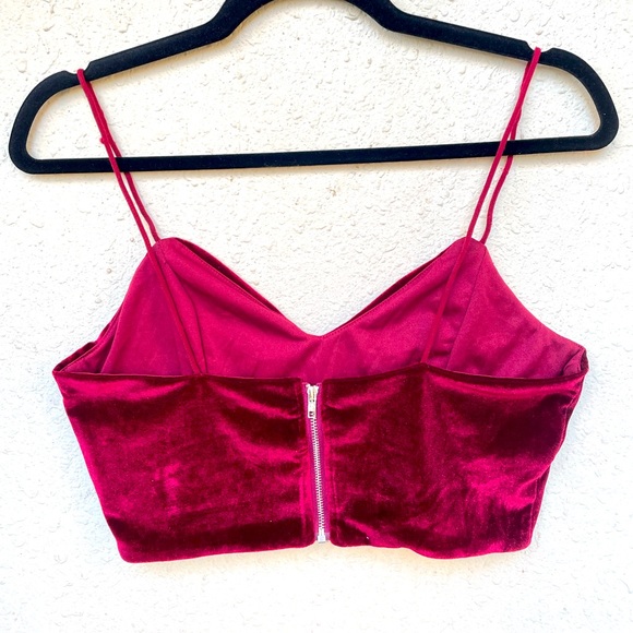 Brand new Sexy SHEIN velvet crop from New York - Picture 3 of 5